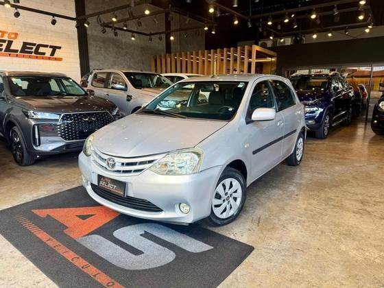 TOYOTA ETIOS 1.3 XS 16V FLEX 4P MANUAL